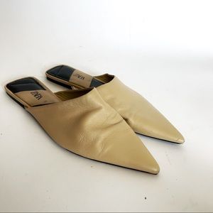 Zara pointer toe mule flats size 39